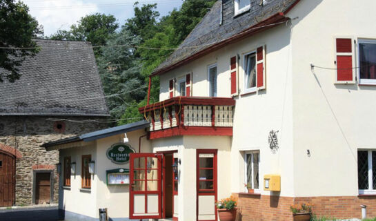 LANDGASTHAUS ALTER POSTHOF Halsenbach