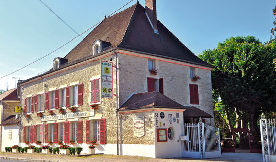 HOSTELLERIE LA CHAUMIERE Arsonval