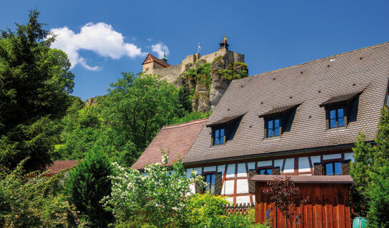 LANDIDYLL HOTEL ZUM ALTEN SCHLOß Kirchensittenbach