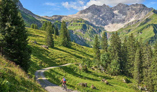 HOTEL TANNBERGERHOF (B&B) Lech am Arlberg