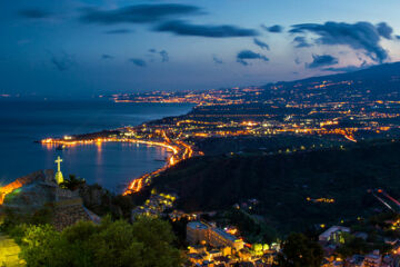 ARATHENA ROCK Giardini Naxos