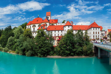 LANDGASTHOF ZUM GOLDENEN SCHWANEN Mauerstetten