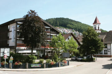 HOTEL PFLUG Ottenhöfen