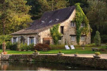 LES MOULINS DU DUC ECOLODGE (B&B) Moëlan-sur-Mer